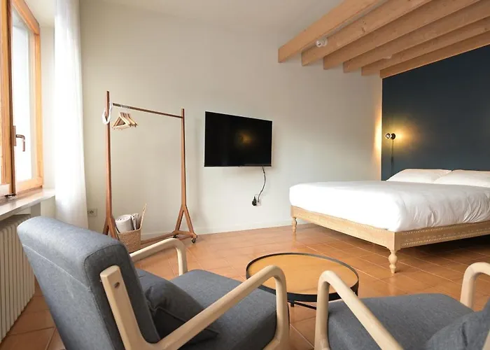 B&B Il Faggio Rosso 베르난테